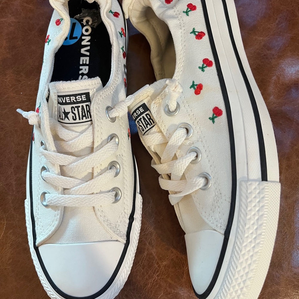 New Converse Chuck Taylor Shoreline Slip-On Cherries Egret 7.5 US 38 Eu No box